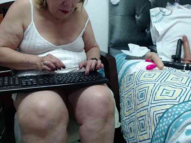 ViviannaJhonson webcam