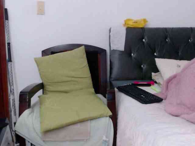ViviannaJhonson webcam