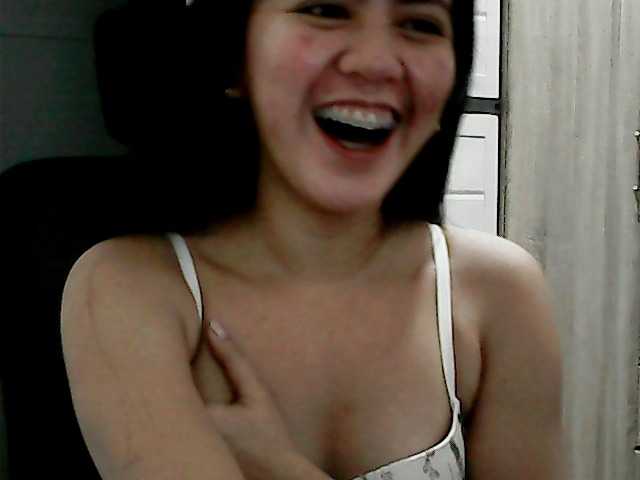 Sweetygirl2003 live cam on BongaCams
