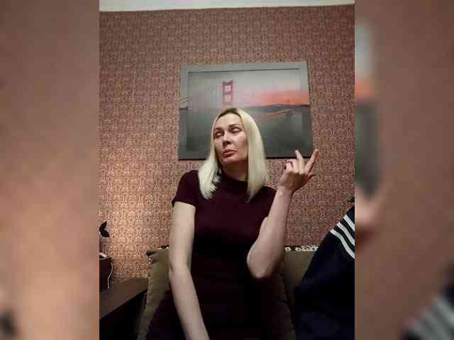 Andre-Blondinochka webcam