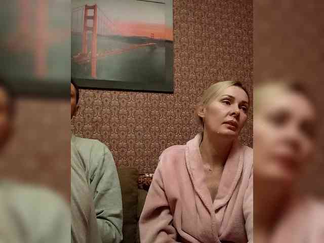 Andre-Blondinochka webcam