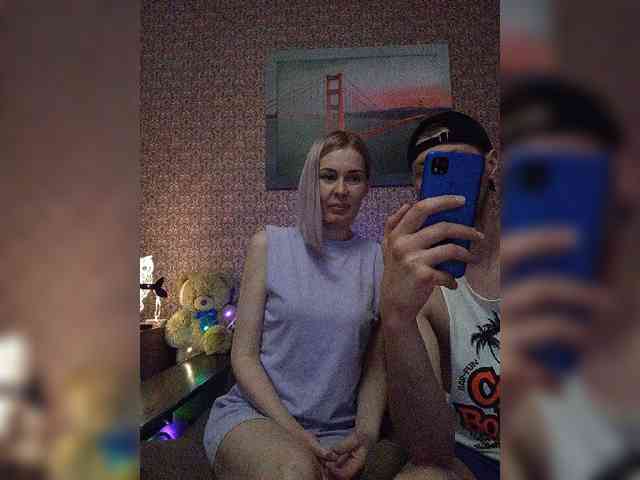 Andre-Blondinochka webcam