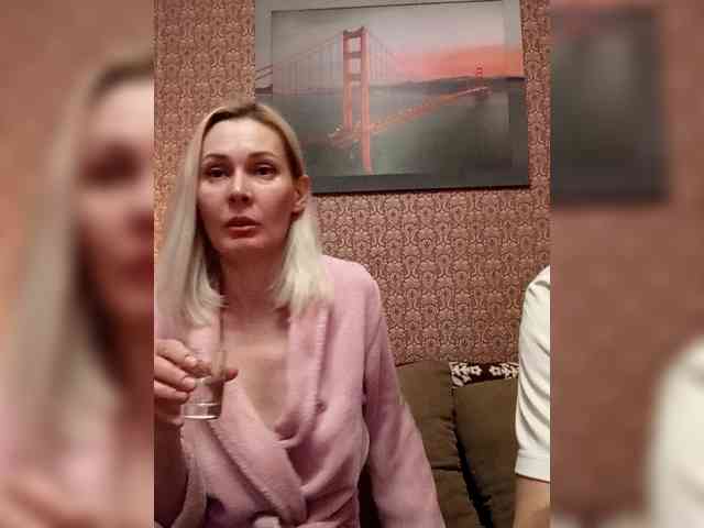 Andre-Blondinochka webcam