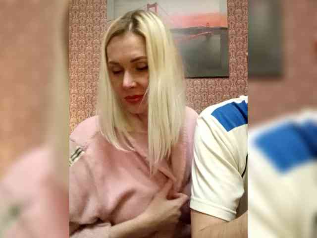 Andre-Blondinochka webcam