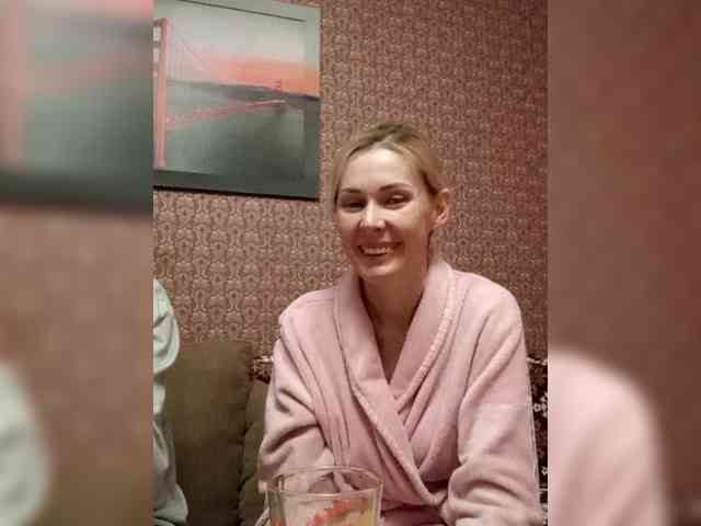 Andre-Blondinochka webcam