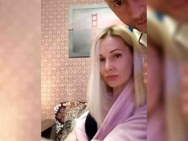 Andre-Blondinochka webcam