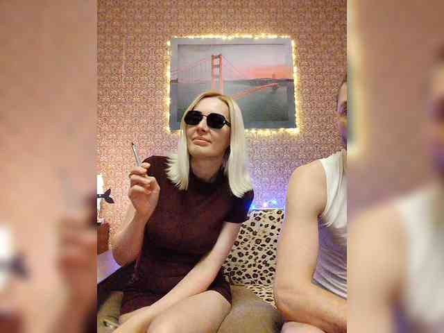 Andre-Blondinochka webcam