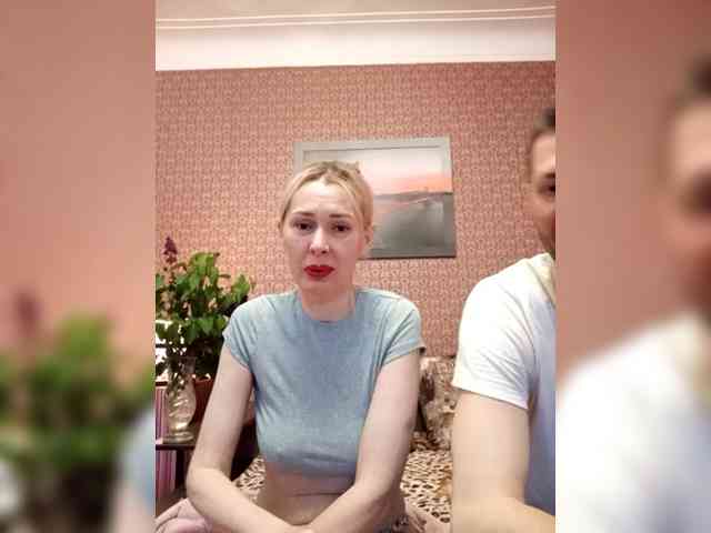 Andre-Blondinochka webcam