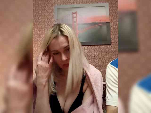 Andre-Blondinochka webcam