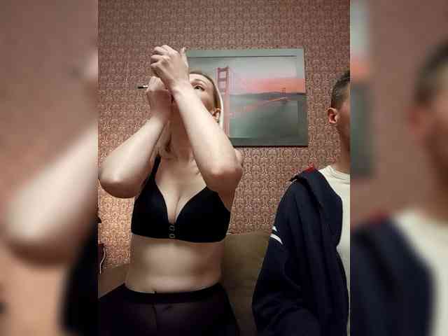 Andre-Blondinochka webcam