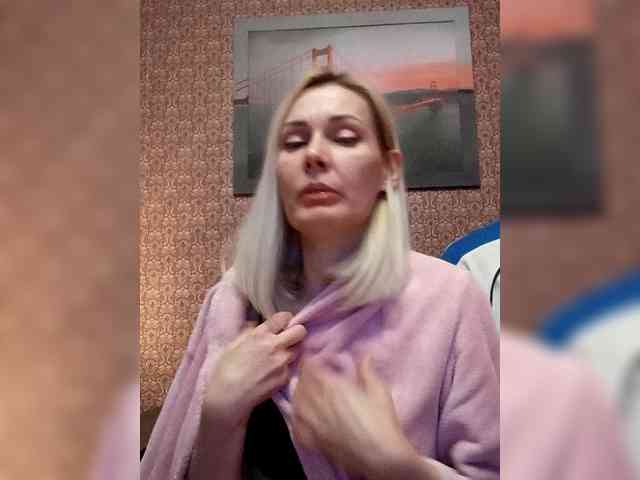 Andre-Blondinochka webcam