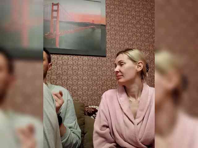 Andre-Blondinochka webcam