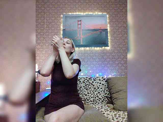 Andre-Blondinochka webcam