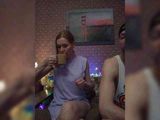 Andre-Blondinochka webcam