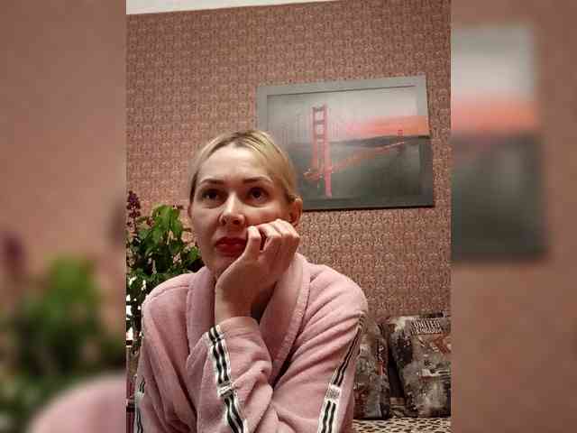 Andre-Blondinochka webcam