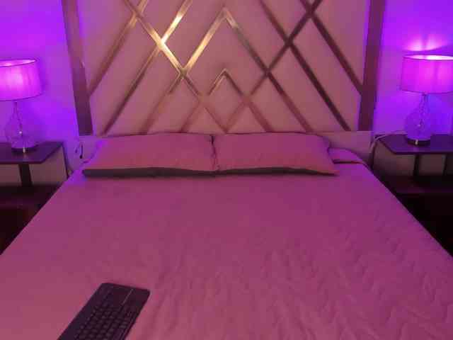 LiizJones webcam
