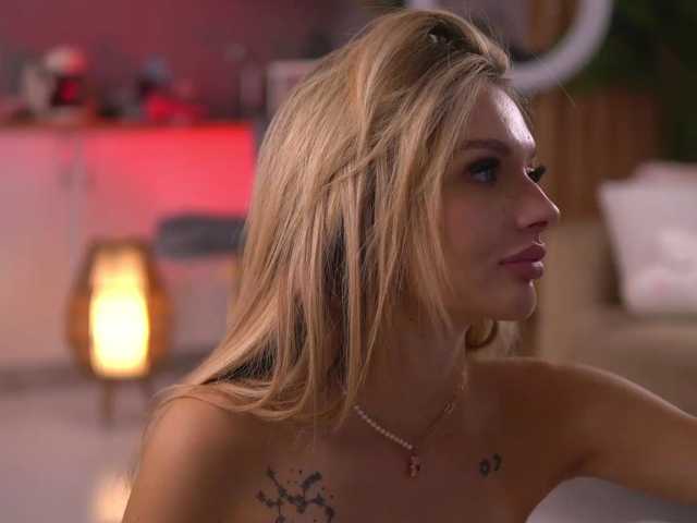 ButterflyLeah live cam preview