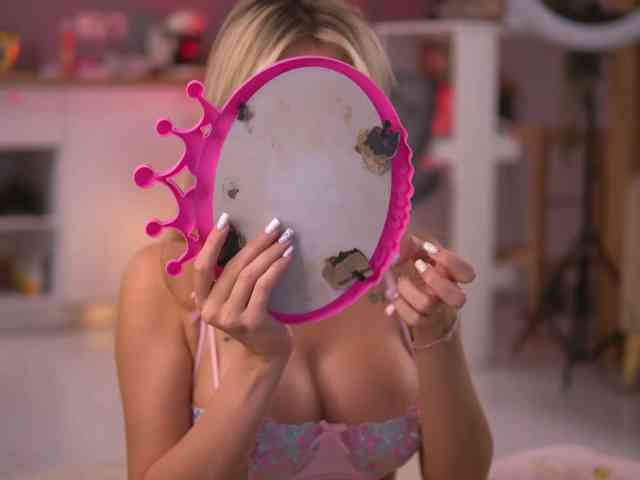 ButterflyLeah