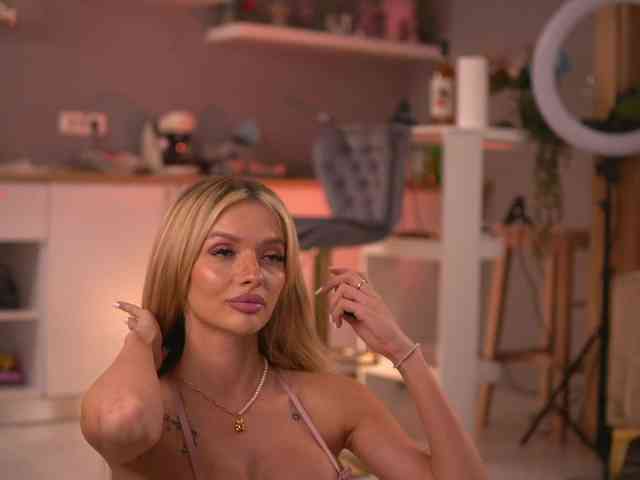 LeyaMeyers Sex Cam Show