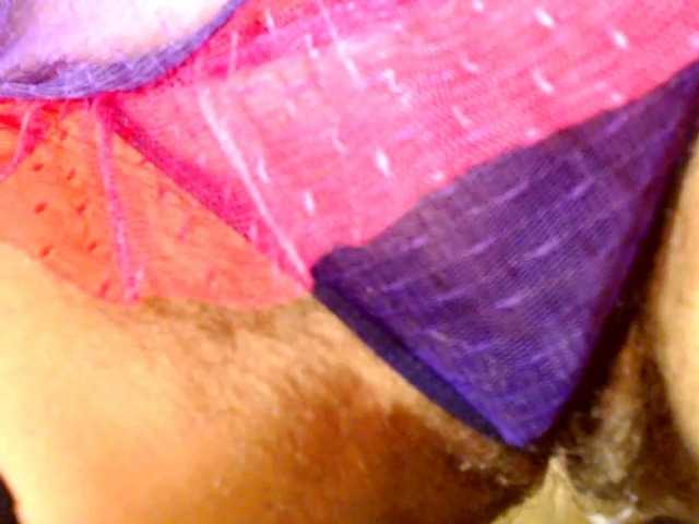 Elena7564 live cam on BongaCams