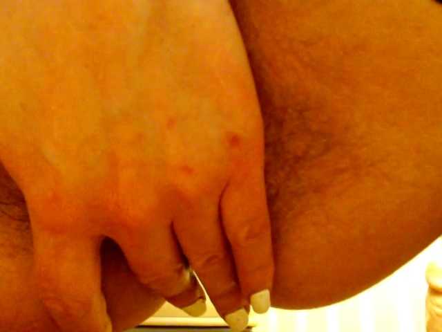 Elena7564 live cam on BongaCams