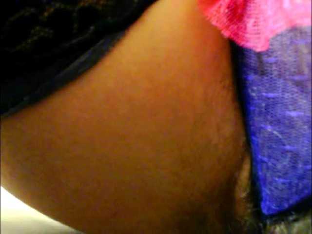Elena7564 live cam on BongaCams