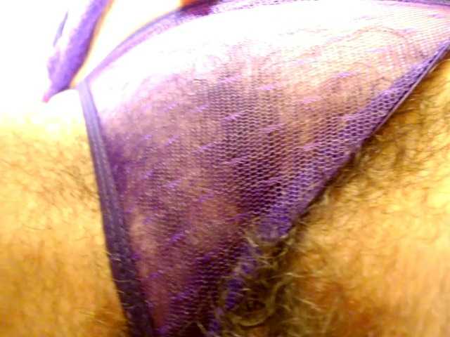 Elena7564 live cam on BongaCams
