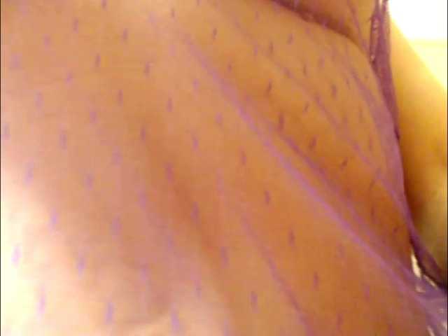 Elena7564 live cam on BongaCams