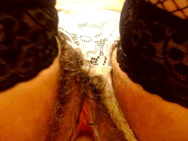 Elena7564 live cam on BongaCams