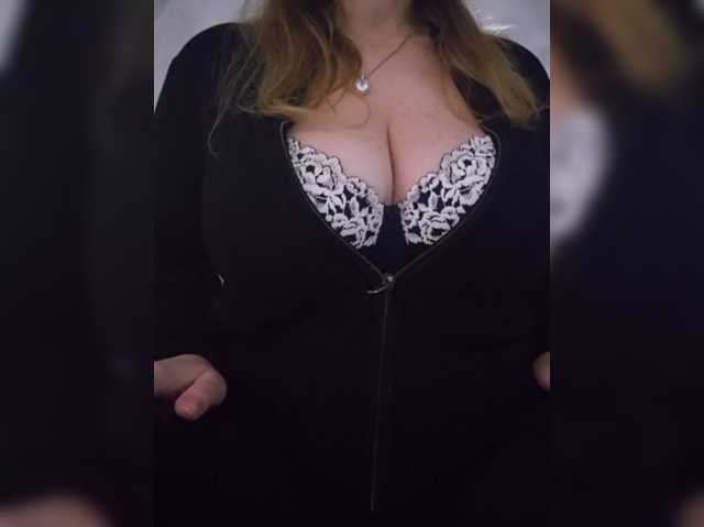 Makemehorny live cam