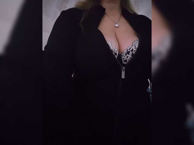Amoreloveforever live cam on BongaCams