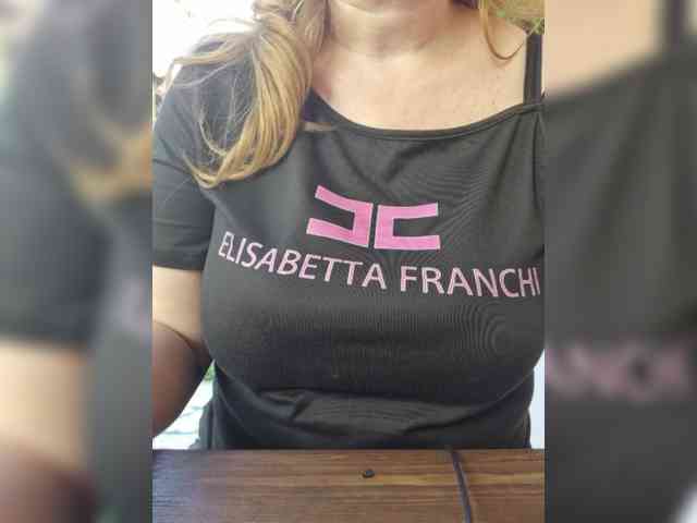 Makemehorny webcam