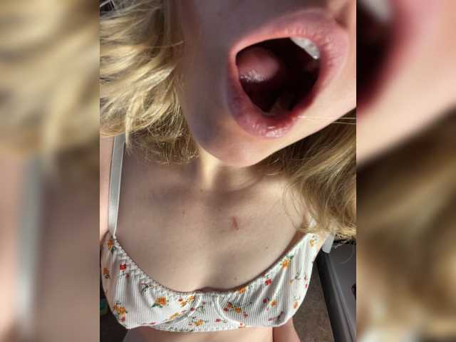 A-Huli live cam on BongaCams