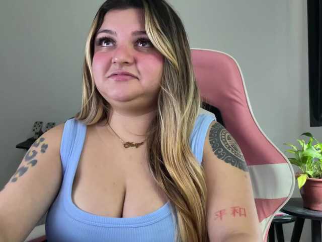 amandhaa live cam on BongaCams