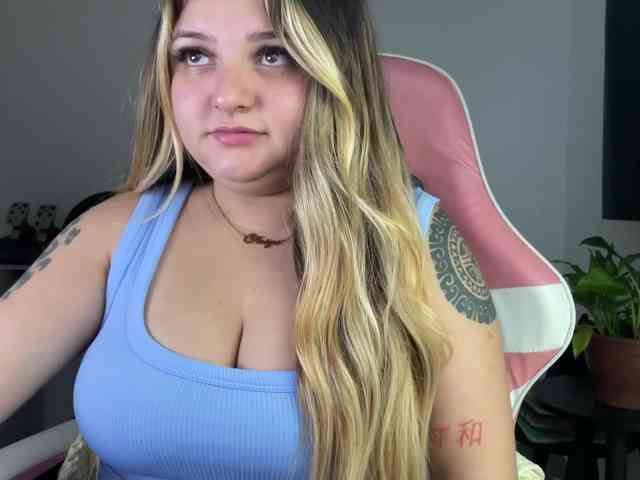 amandhaa amandhaa
