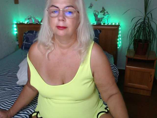 BozhenaNude live webcam show