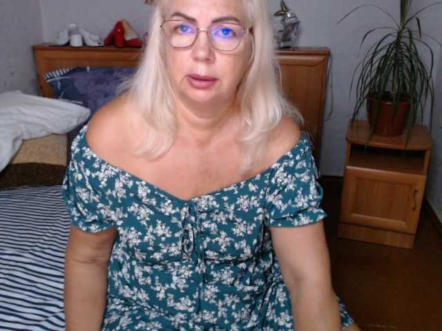 BozhenaNude live webcam show