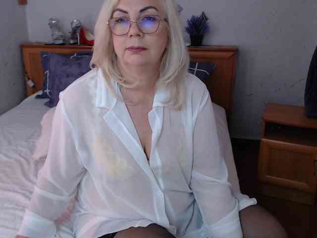 BozhenaNude webcam