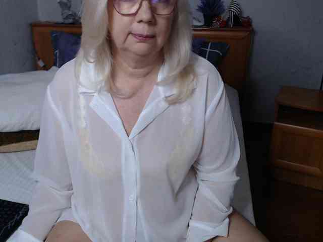 BozhenaNude webcam