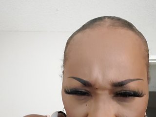 QueenAnitaDix