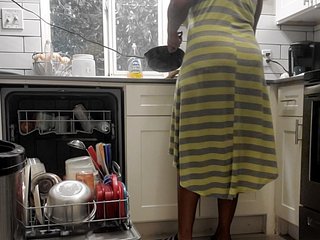 QueenAnitaDix