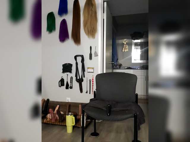 QueenAnitaDix
