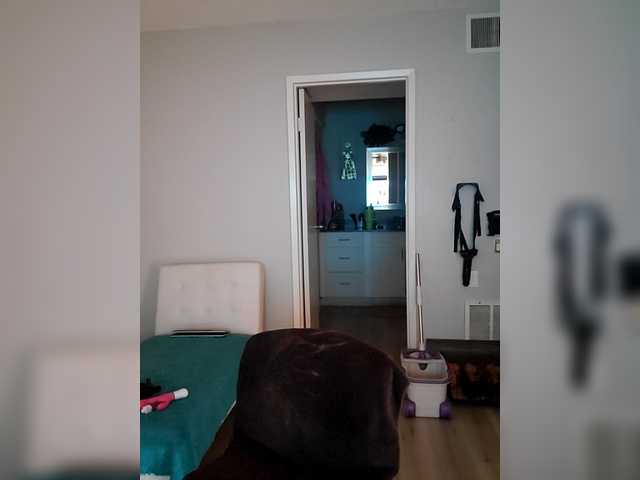 QueenAnitaDix