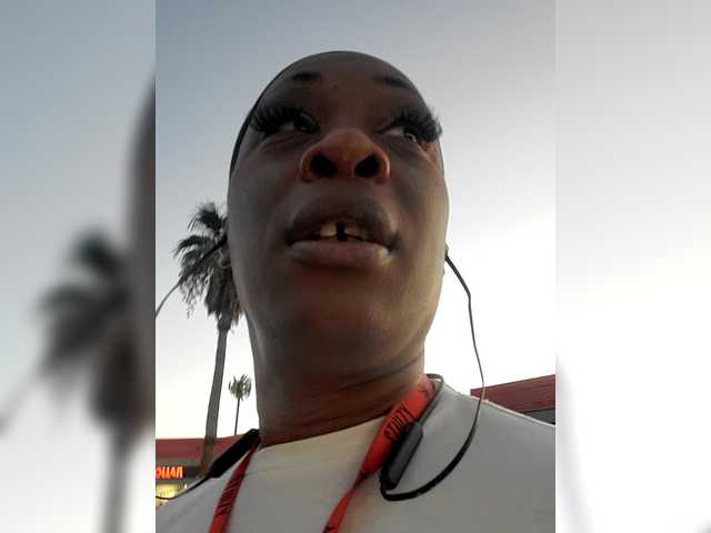 QueenAnitaDix