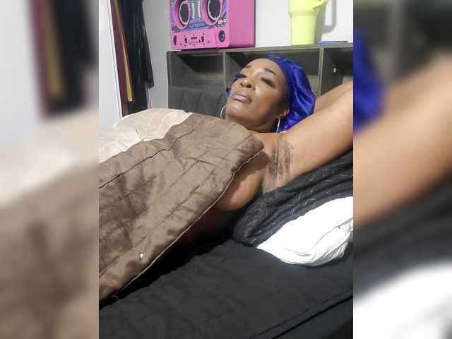 QueenAnitaDix