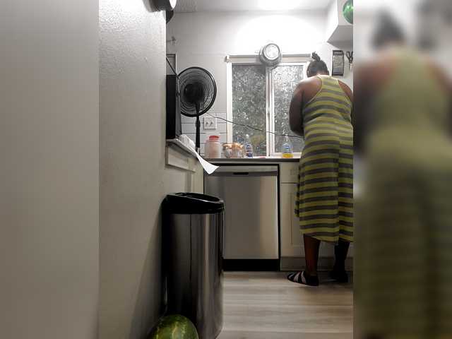 QueenAnitaDix live cam on BongaCams