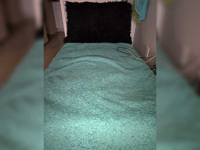 QueenAnitaDix, modèle webcam