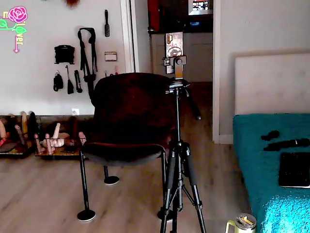 QueenAnitaDix