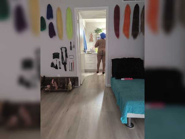 QueenAnitaDix