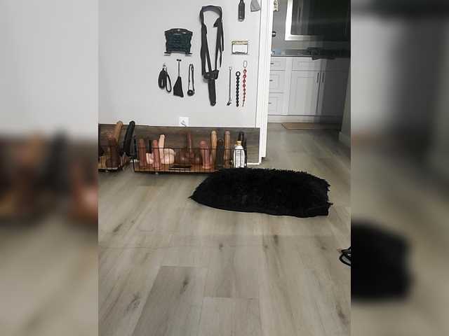 QueenAnitaDix live cam on BongaCams